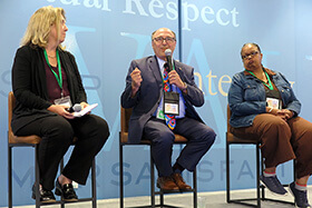 Bishop David Bard, who leads the Michigan and Illinois Great Rivers conferences, talks to Volunteers in Mission leaders about the theology behind regionalization, a package of amendments to the denomination’s constitution up for possible ratification this year. Joining Bard in discussing regionalization were Mountain Sky Conference Bishop Kristin Stoneking (left) and Bishop Robin Dease, who leads the North Georgia and South Georgia conferences. Photo by Heather Hahn, UM News.