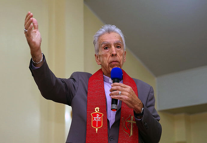 Bishop Rubén Sáenz Jr., episcopal leader of the United Methodist Mission in Honduras, opened the sixth annual meeting by expressing gratitude to God for the historic moment the church is experiencing in Latin America and the Caribbean with the ordination of its first elders. Photo by the Rev. Gustavo Vásquez, UM News.